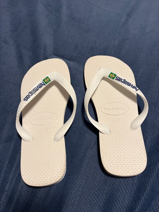 Havaianas Other - Havaianas White Flip Flop Sandals